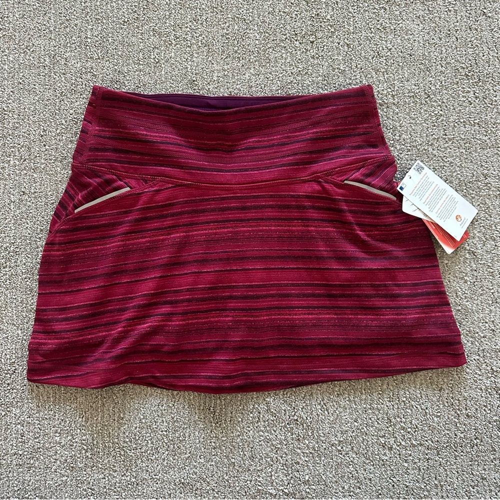 Athleta‎ Energy Skort XS Berry Stripe Built-In Shorts Pocket Recycled Polyester
